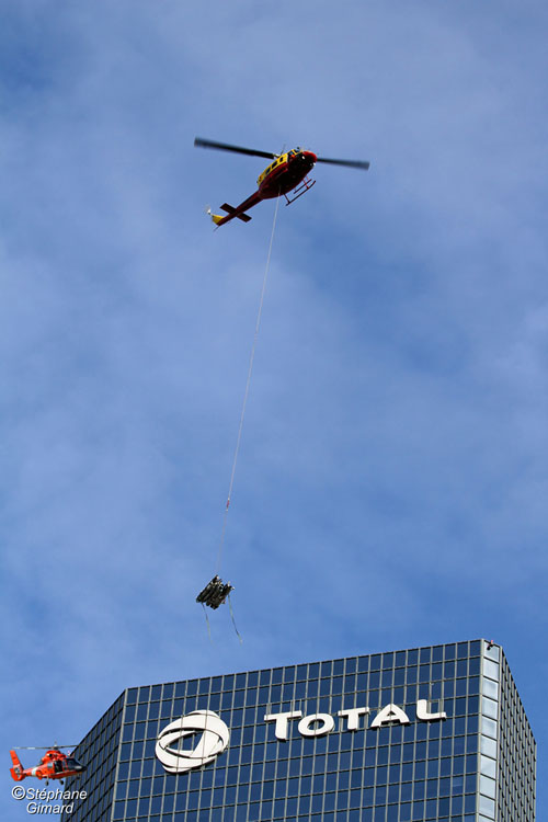 Hélicoptère Bell 212 LX-HMT d'HELICONIA