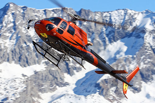 Hélicoptère AS350 B3 Ecureuil F-HTOF de SAVOIE HELICOPTERES