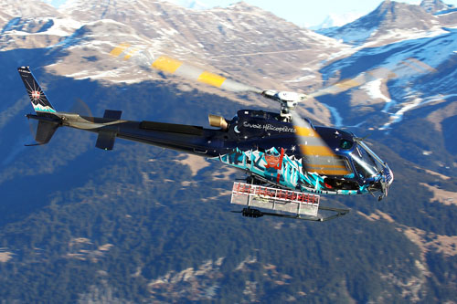 Hélicoptère AS350 Ecureuil F-HILL de SAVOIE HELICOPTERES