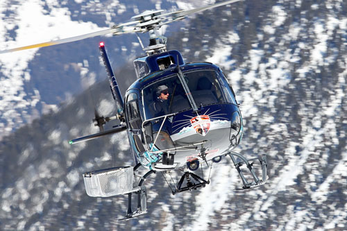 Hélicoptère AS350 Ecureuil F-HILL de SAVOIE HELICOPTERES