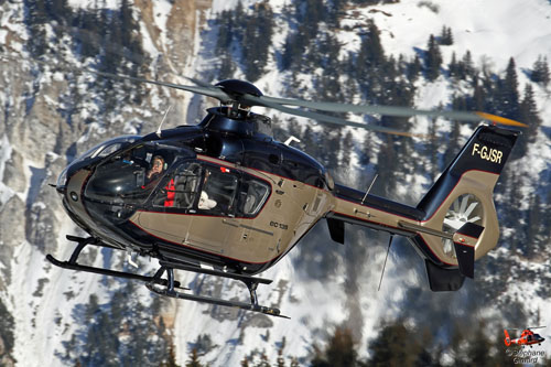 Hélicoptère EC135 F-GJSR de SAF HELICOPTERES 