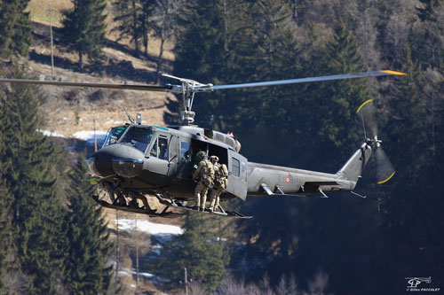 Hélicoptère AB205 de l'armée italienne