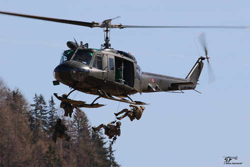 Hélicoptère AB205 de l'armée italienne