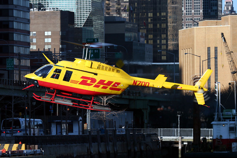 Hélicoptère Bell 206L LongRanger II N700 opéré par DHL