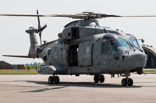 Hélicoptère AW101 Merlin, Marine, Italie