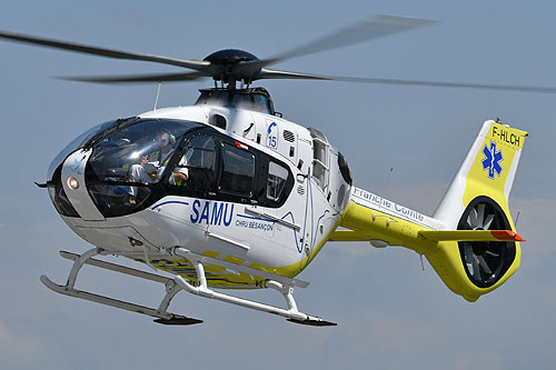 Hélicoptère H135 F-HLCH du SAMU 25