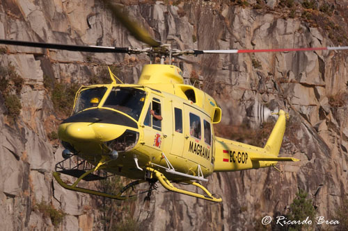 Hélicoptère Bell 412 EC-GOP du Magrama