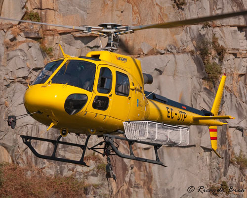 Hélicoptère AS350 Ecureuil EC-JTP