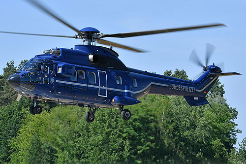 Hélicoptère AS332 L1 SuperPuma D-HEGA de la BundesPolizei allemande