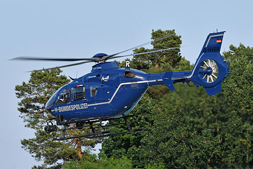 Hélicoptère EC135 T2+ D-HVBR de la BundesPolizei allemande