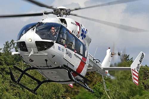 Hélicoptère EC145 OO-NHB du SAMU 59 de Lille