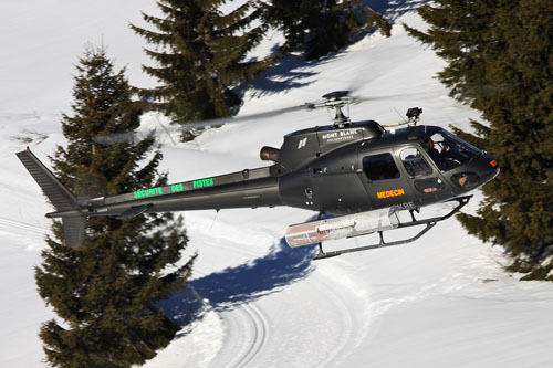 Hélicoptère AS350 Ecureuil B2 F-GKBE de Mont Blanc Hélicoptères