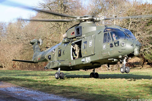 Hélicoptère Merlin HC3 de la Royal Air Force britannique