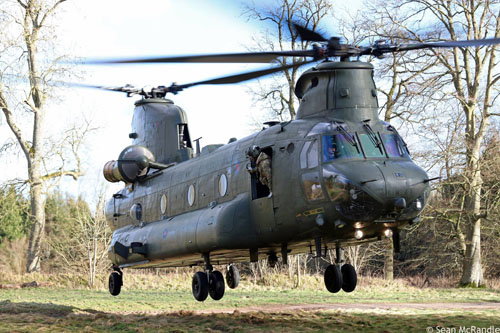 Hélicoptère CH47 Chinook HC2 de la Royal Air Force britannique