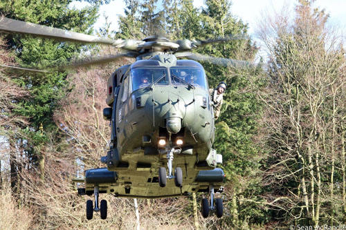 Hélicoptère Merlin HC3 de la Royal Air Force britannique