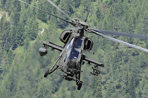 Hélicoptère d'attaque A129 Mangusta Aviazione Esercito Italian Army Aviation