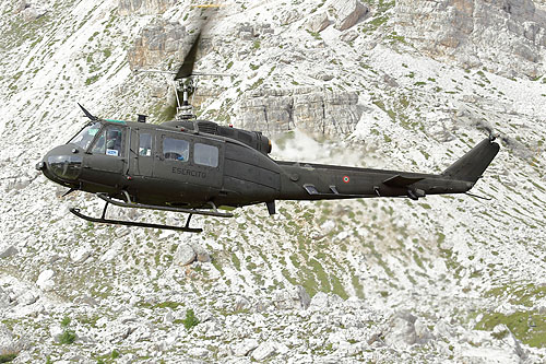 Hélicoptère AB205 Aviazione Esercito Italian Army Aviation