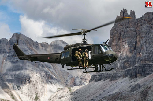 Hélicoptère AB205 Aviazione Esercito Italian Army Aviation