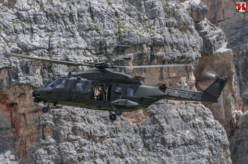 Hélicoptère NH90 Aviazione Esercito Italian Army Aviation