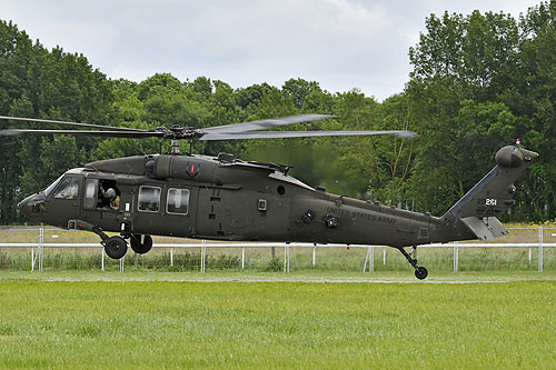 Hélicoptère UH60 Blackhawk américain