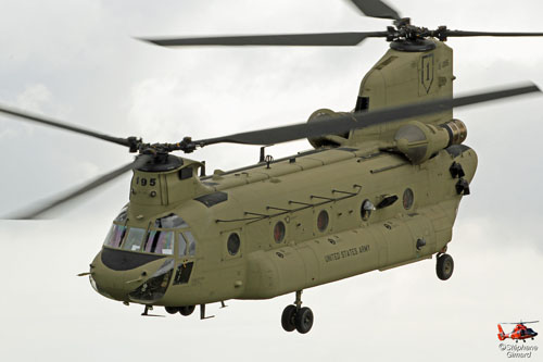 Hélicoptère CH47F Chinook américain