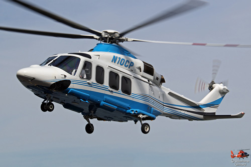 Hélicoptère Leonardo AW139 N10CP