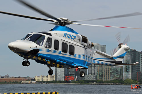 Hélicoptère Leonardo AW139 N10CP