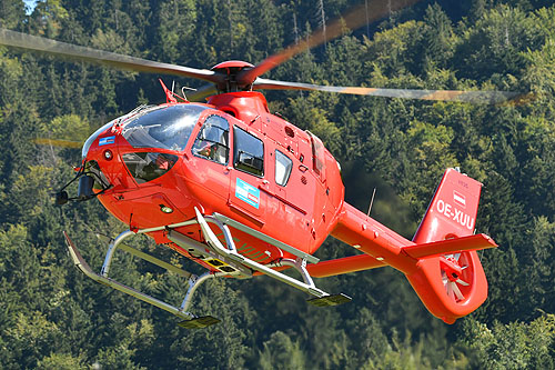 Hélicoptère de secours H135 OE-XUU Heli Austria