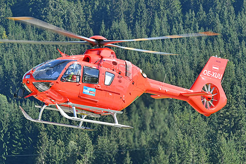 Hélicoptère de secours H135 OE-XUU Heli Austria