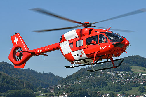 Hélicoptère H145 HB-ZQH de la REGA