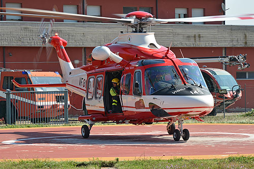 Hélicoptère AW139 VF143 Vigili del Fuoco