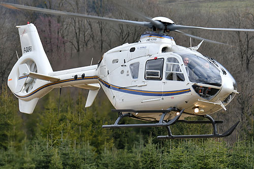 Hélicoptère EC135 F-GUFB de MBH