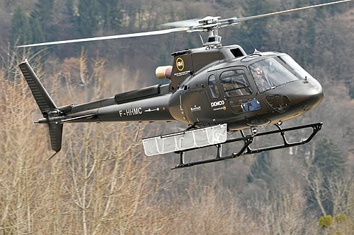 Hélicoptère H125 (AS350 B3 Ecureuil) F-HHMC d'AZUR HELICOPTERE