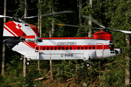 Hélicoptère Boeing 234 C-FHFB Helifor