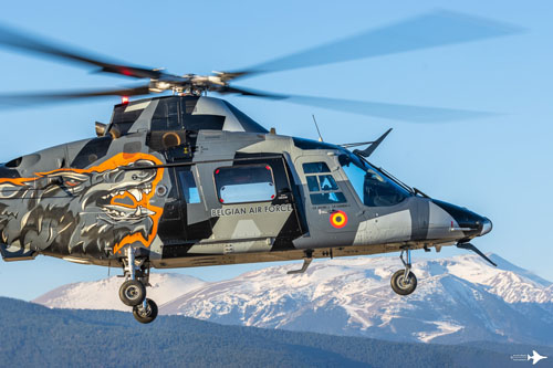 Hélicoptère A109 en camouflage Razzle Blades du Display Teams 2021 de l'Armée de l'Air belge