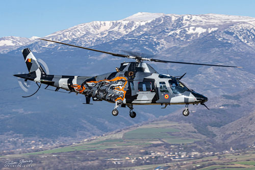 Hélicoptère A109 en camouflage Razzle Blades du Display Teams 2021 de l'Armée de l'Air belge