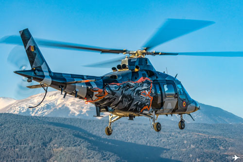 Hélicoptère A109 en camouflage Razzle Blades du Display Teams 2021 de l'Armée de l'Air belge