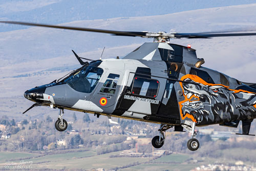 Hélicoptère A109 en camouflage Razzle Blades du Display Teams 2021 de l'Armée de l'Air belge