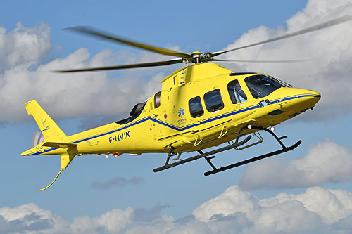 Hélicoptère AW109 Trekker F-HVIK du SAMU 76