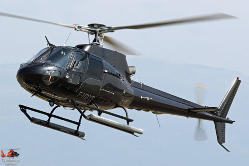 Hélicoptère AS350 B2 Ecureuil F-HBYE