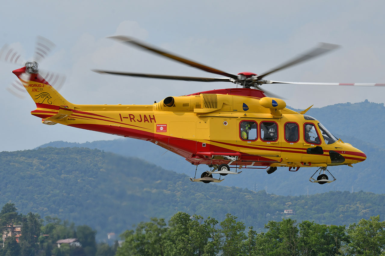 Hélicoptère de secours AW139 I-RJAH HORUS3