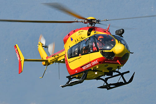 Hélicoptère EC145 F-ZBQK de la Sécurité Civile basé au Versoud