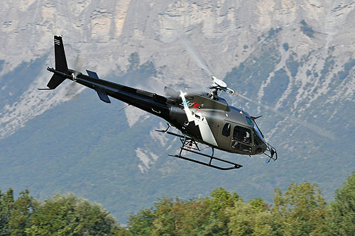 Hélicoptère AS350 B3 Ecureuil F-HBEC de HDF