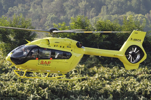 Hélicoptère H145 F-HNOR 5 pales de SAF Training Academy