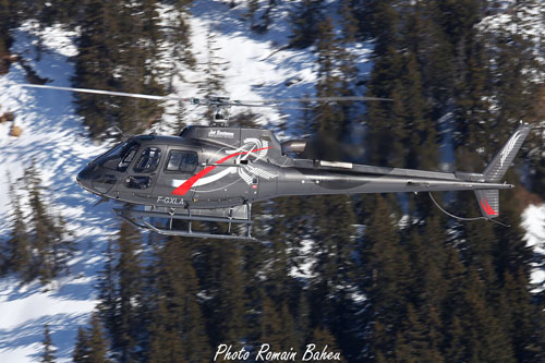 Hélicoptère AS350 B3 Ecureuil F-GXLA de JET SYSTEMS HELICOPTERES SERVICES