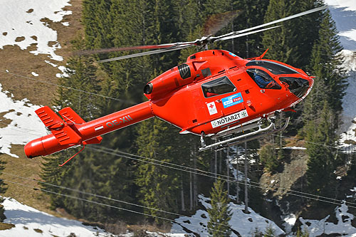 Hélicoptère de secours MD902 OE-XII Martin 6 d'HELI TIROL