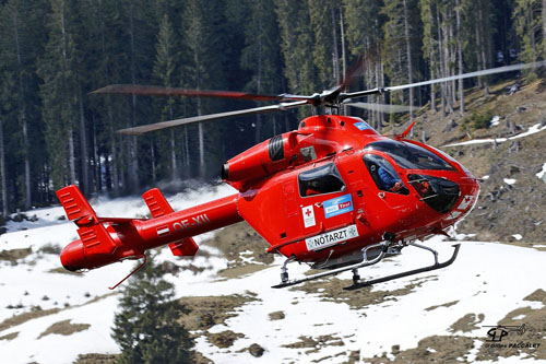 Hélicoptère de secours MD902 OE-XII Martin 6 d'HELI TIROL