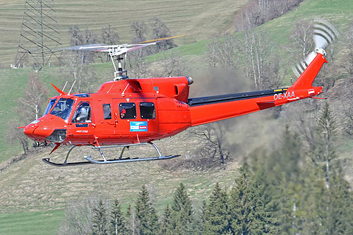 Hélicoptère Bell 212 OE-XAA d'HELI AUSTRIA