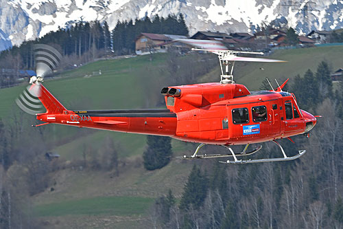 Hélicoptère Bell 212 OE-XAA d'HELI AUSTRIA