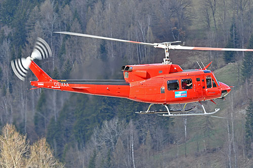 Hélicoptère Bell 212 OE-XAA d'HELI AUSTRIA